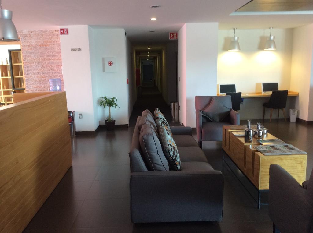 Hotel México Inn Express Salamanca Extérieur photo